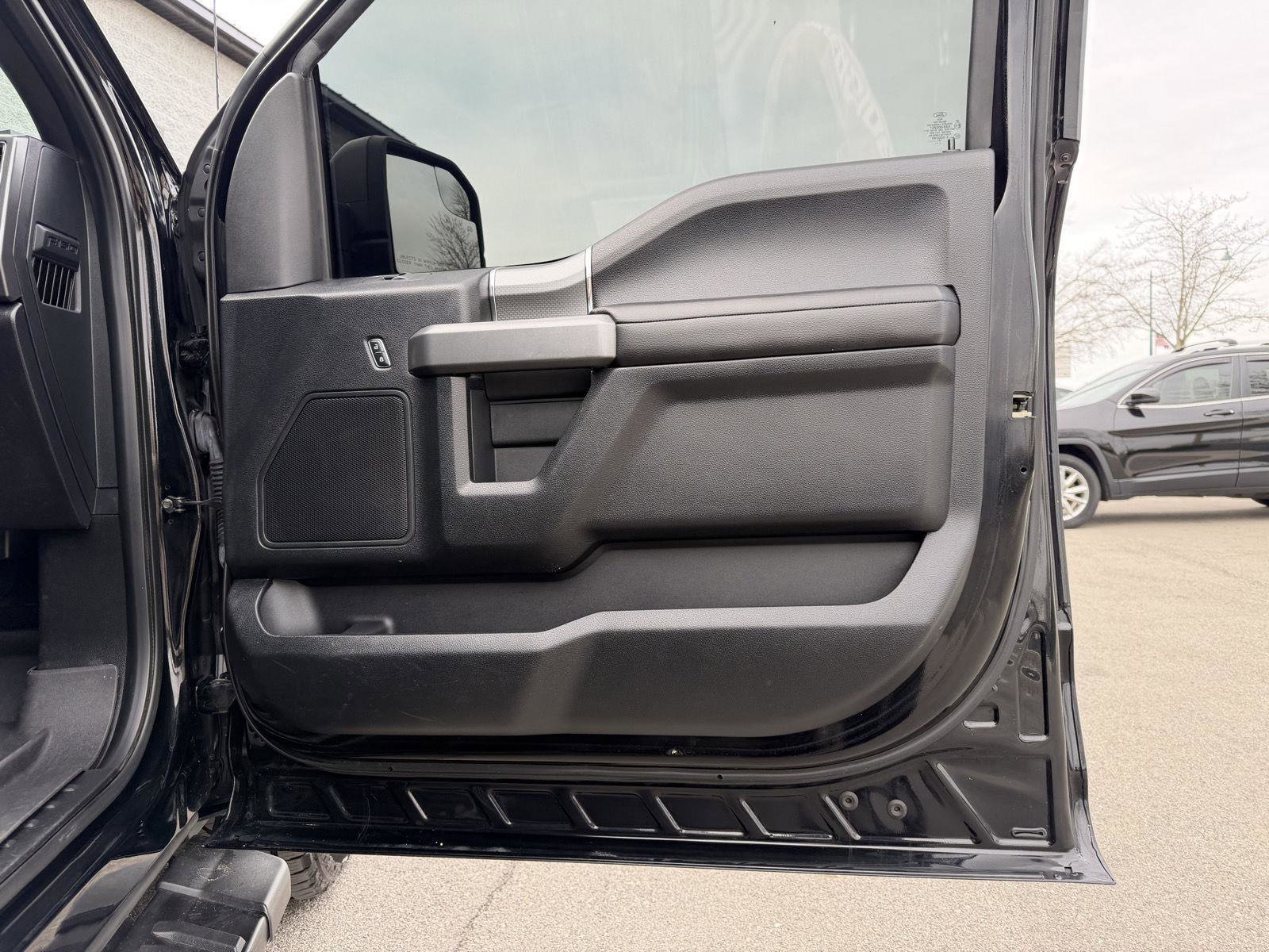 Used 2017 Ford F150 XLT w/ Equipment Group 302A Luxury AWD/4WD image 52