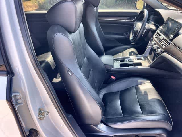 Used 2018 Honda Accord Touring image 12