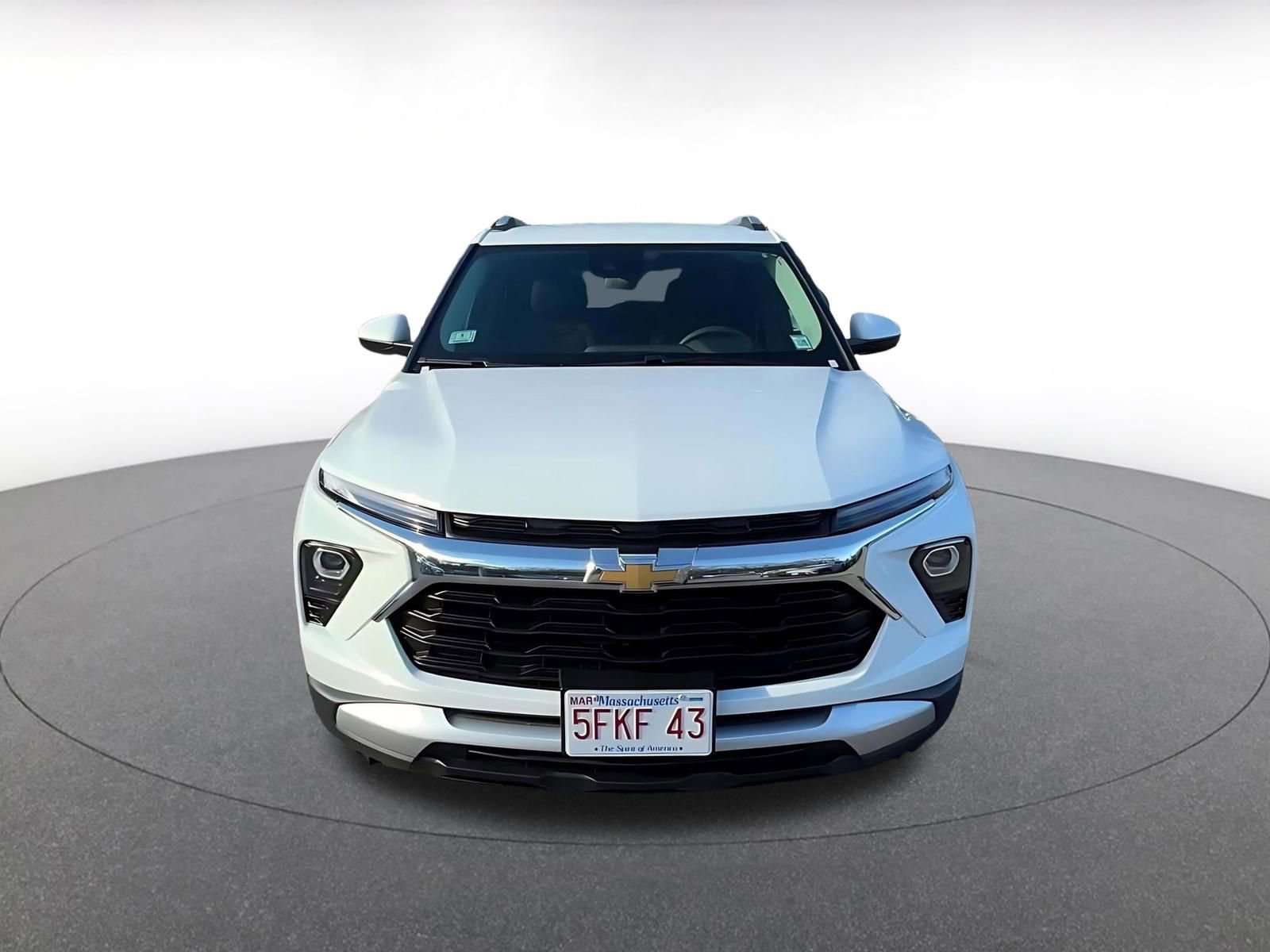 Used 2025 Chevrolet TrailBlazer LT image 4