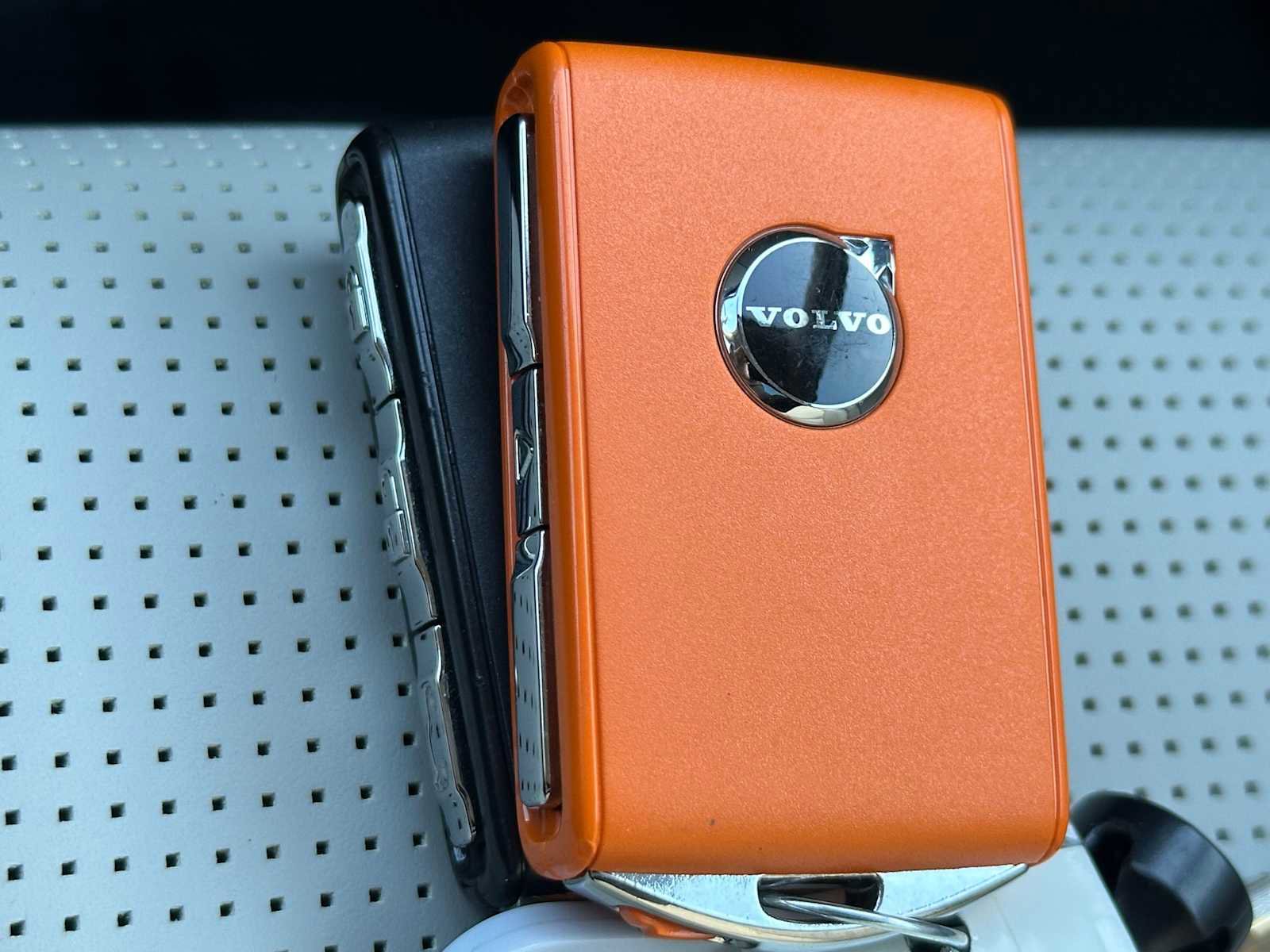 Used 2025 Volvo XC60 B5 Ultra w/ Protection Package Premier image 33