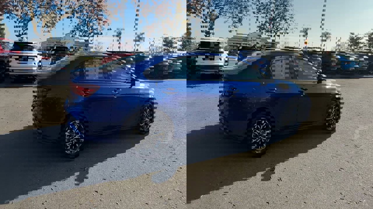 Used 2024 Kia Forte LXS image 7