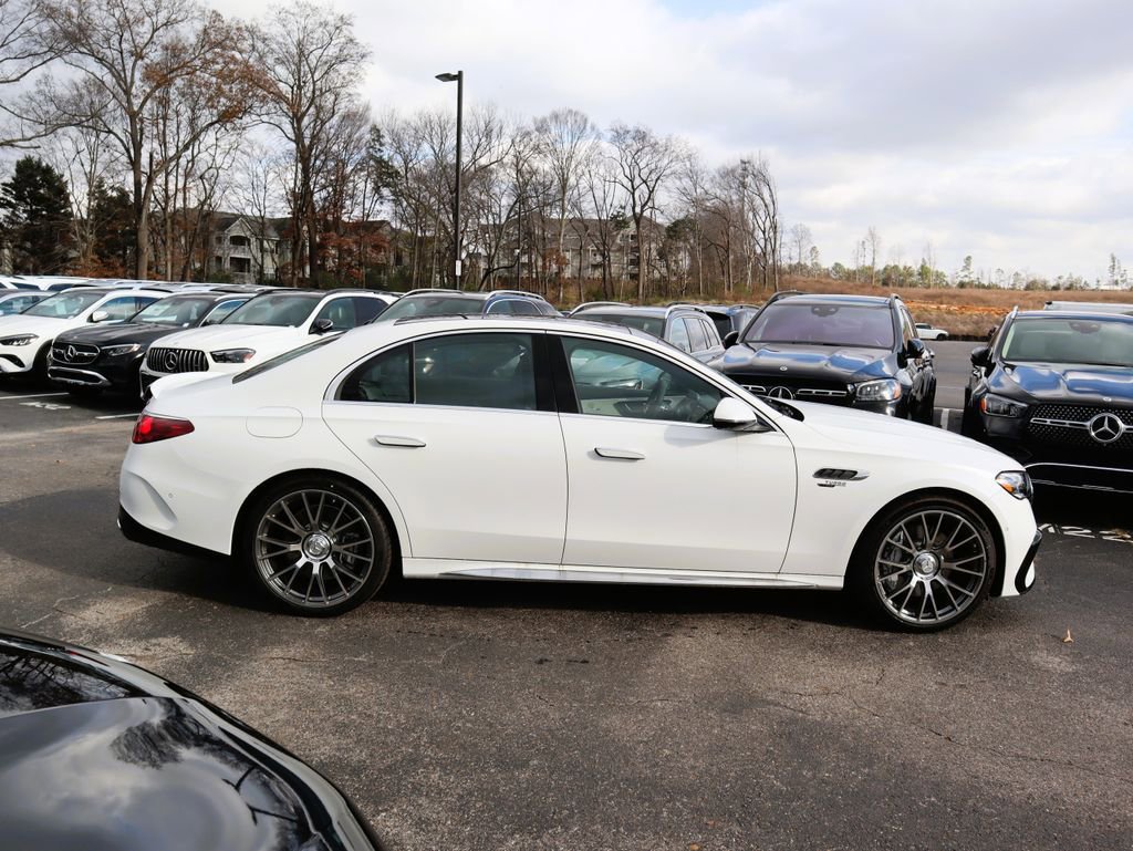 New 2026 Mercedes-Benz E 53 AMG e 4MATIC Sedan image 2
