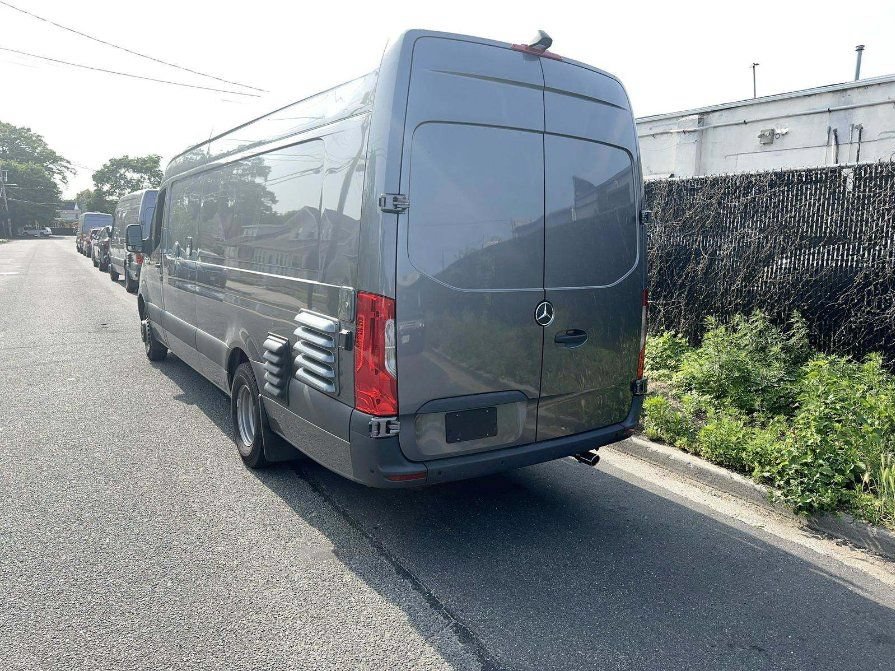 Used 2022 Mercedes-Benz Sprinter 4500 w/ Parking Package image 2