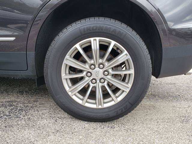 Used 2018 Cadillac XT5 Luxury w/ Driver Awareness Package AWD/4WD image 11