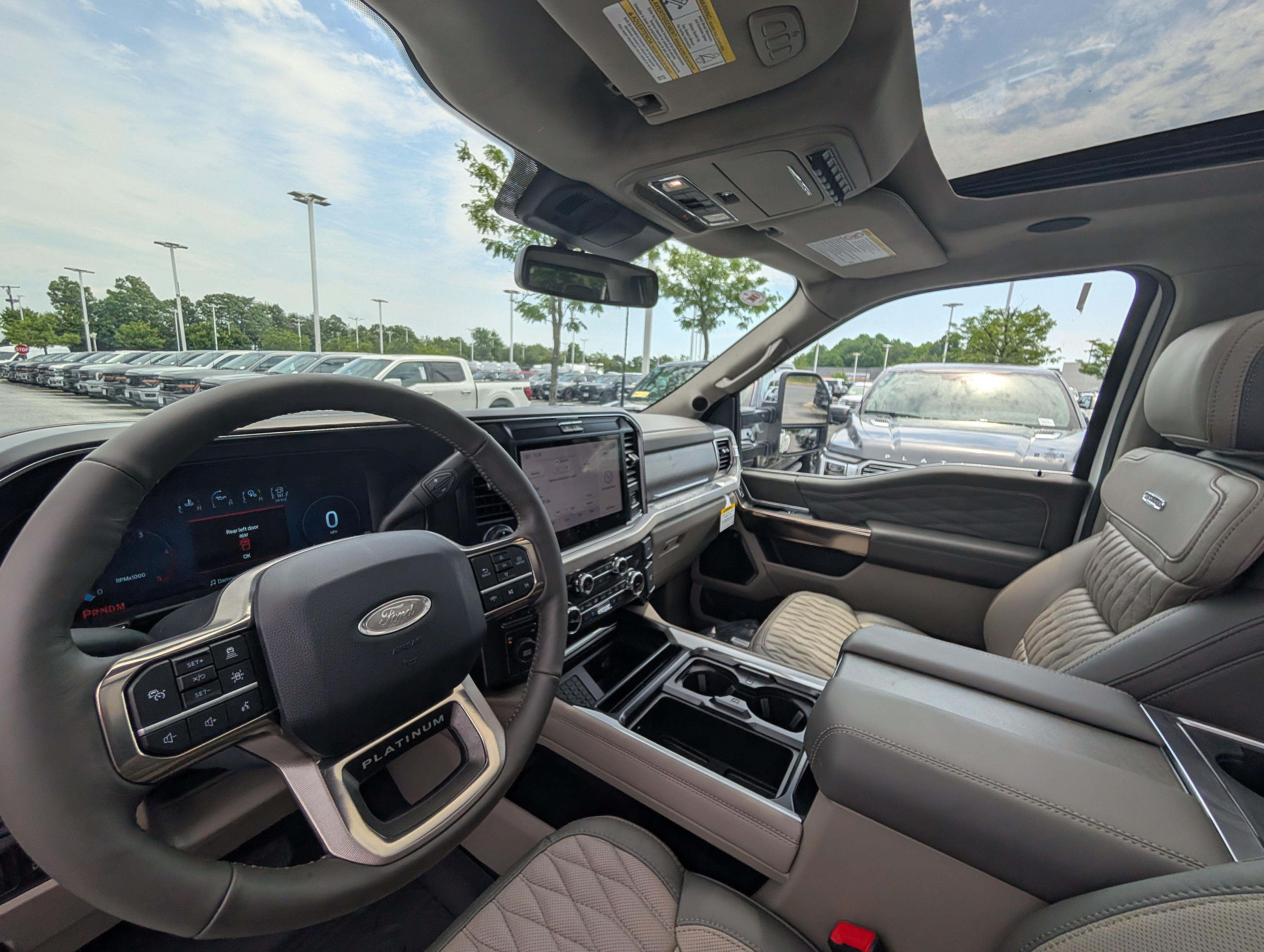 New 2026 Ford F350 Platinum w/ Platinum Plus Package AWD/4WD image 11
