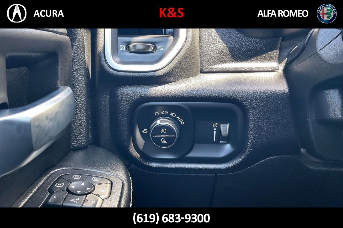 Used 2025 RAM 2500 Big Horn AWD/4WD image 38