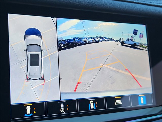 Used 2023 Cadillac XT6 Premium Luxury w/ Technology Package image 4