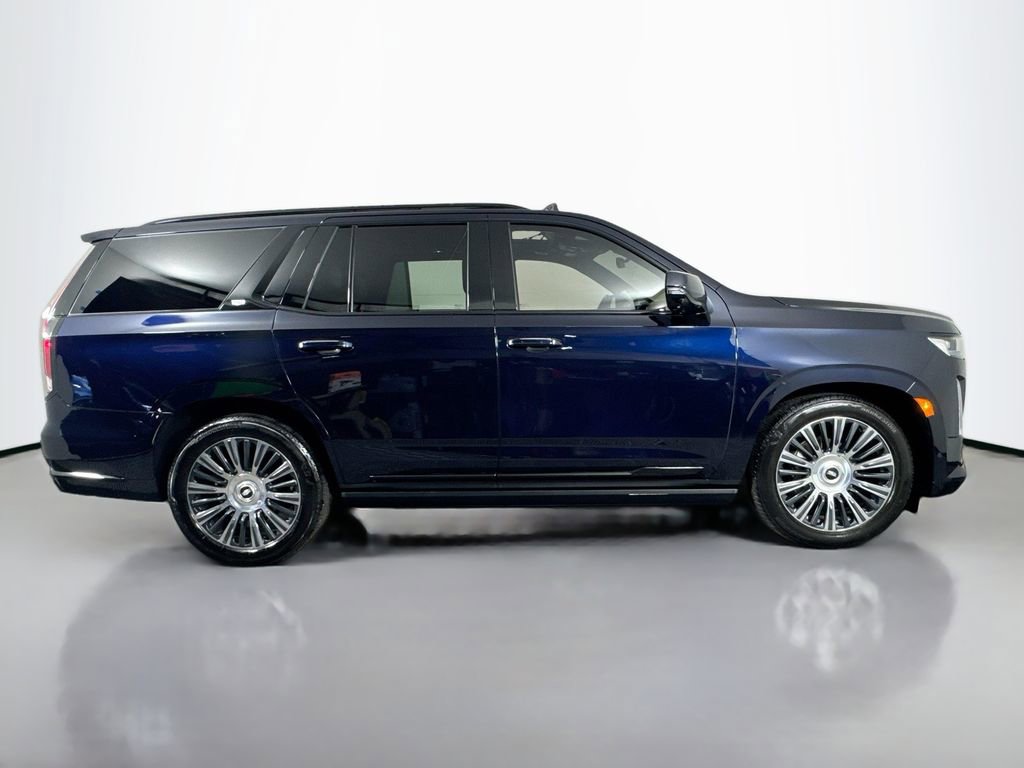 Used 2021 Cadillac Escalade Sport Platinum AWD/4WD image 4