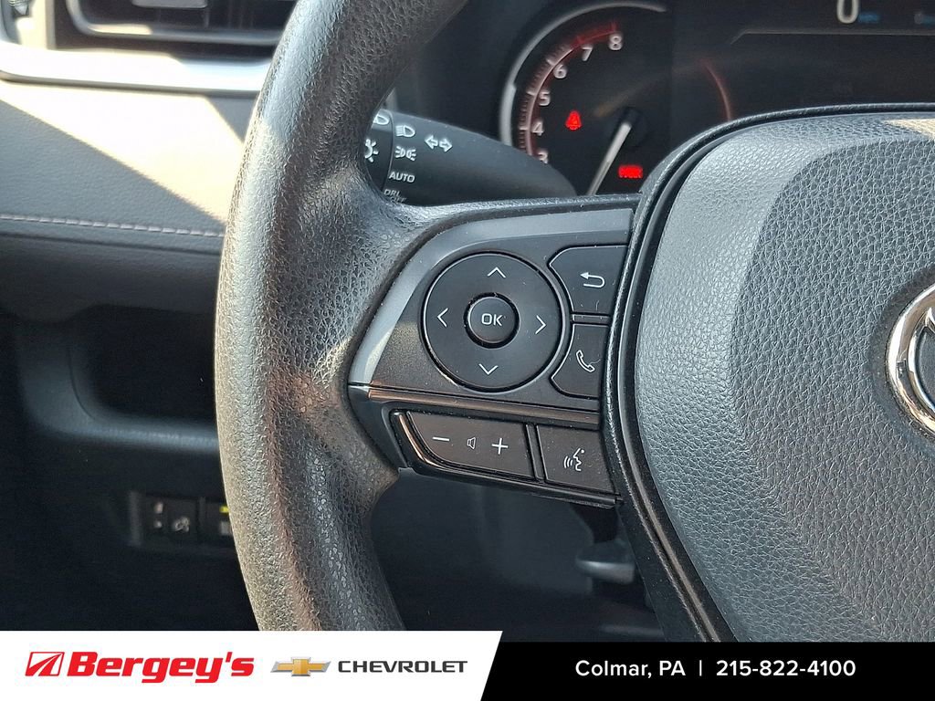 Used 2023 Toyota RAV4 XLE FWD image 23