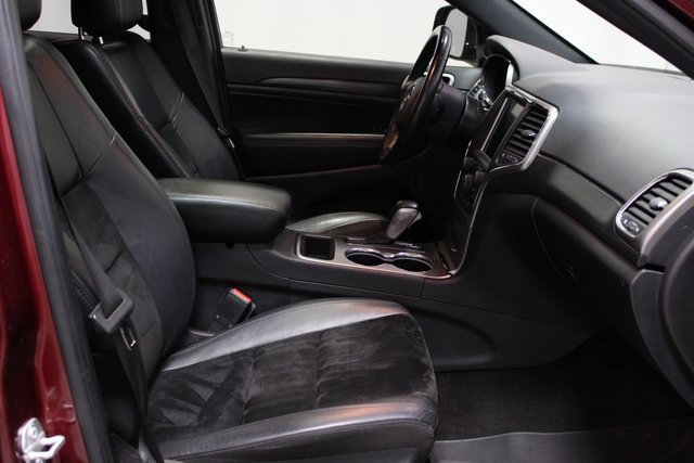 Used 2018 Jeep Grand Cherokee Altitude image 24
