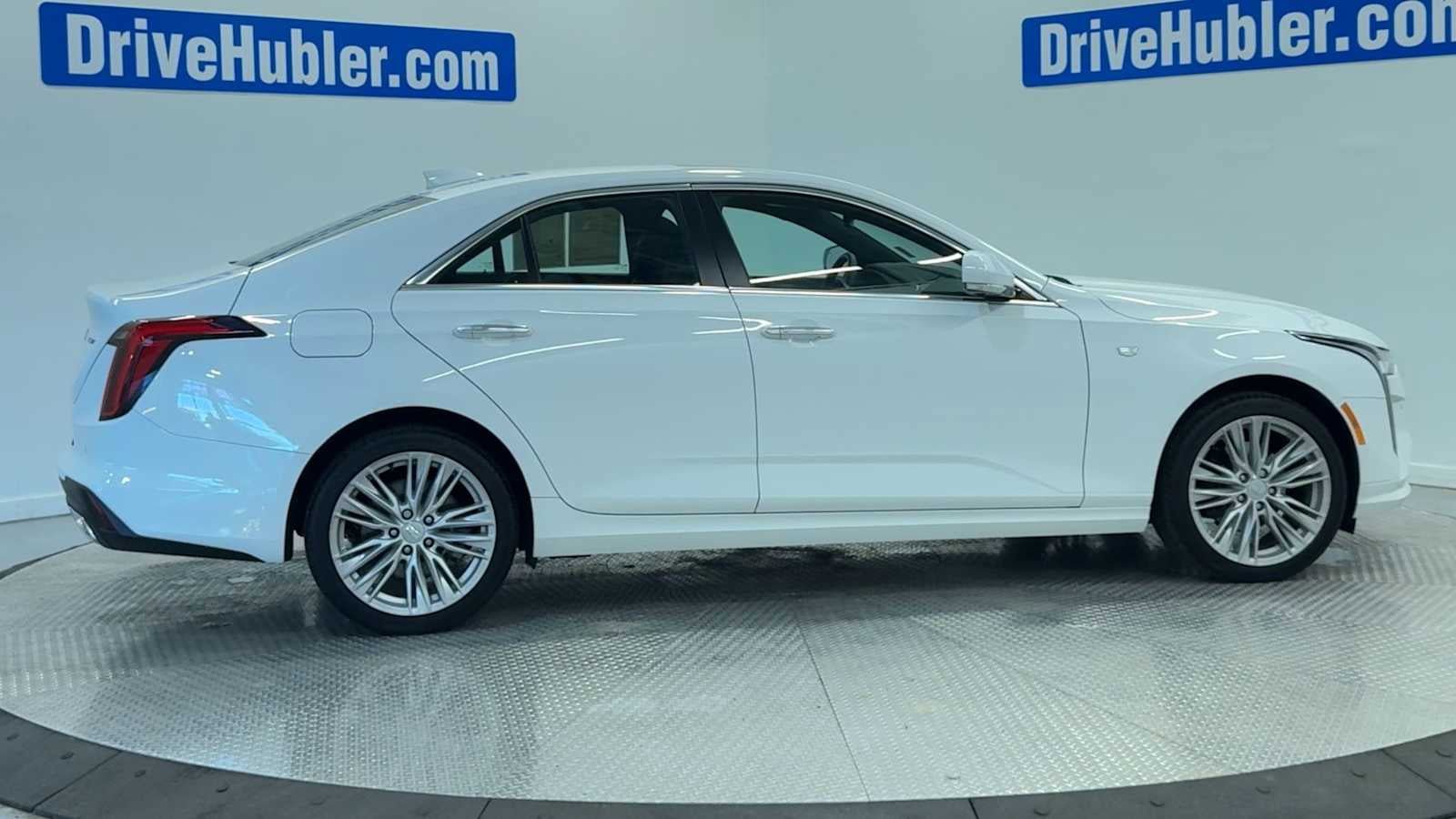 Used 2025 Cadillac CT4 Premium Luxury AWD/4WD image 9