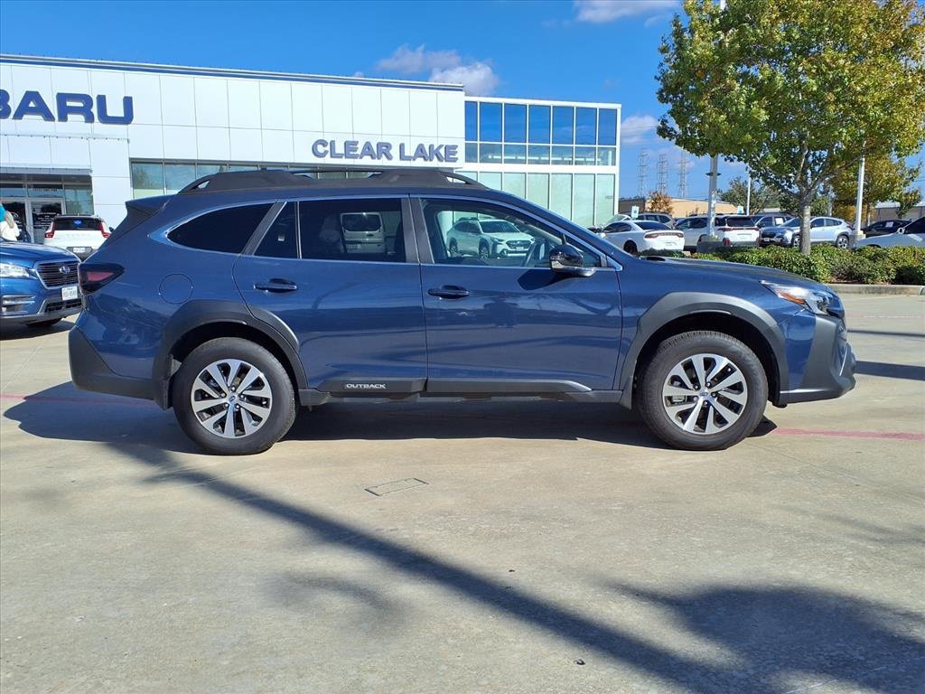 Certified 2025 Subaru Outback Premium image 7