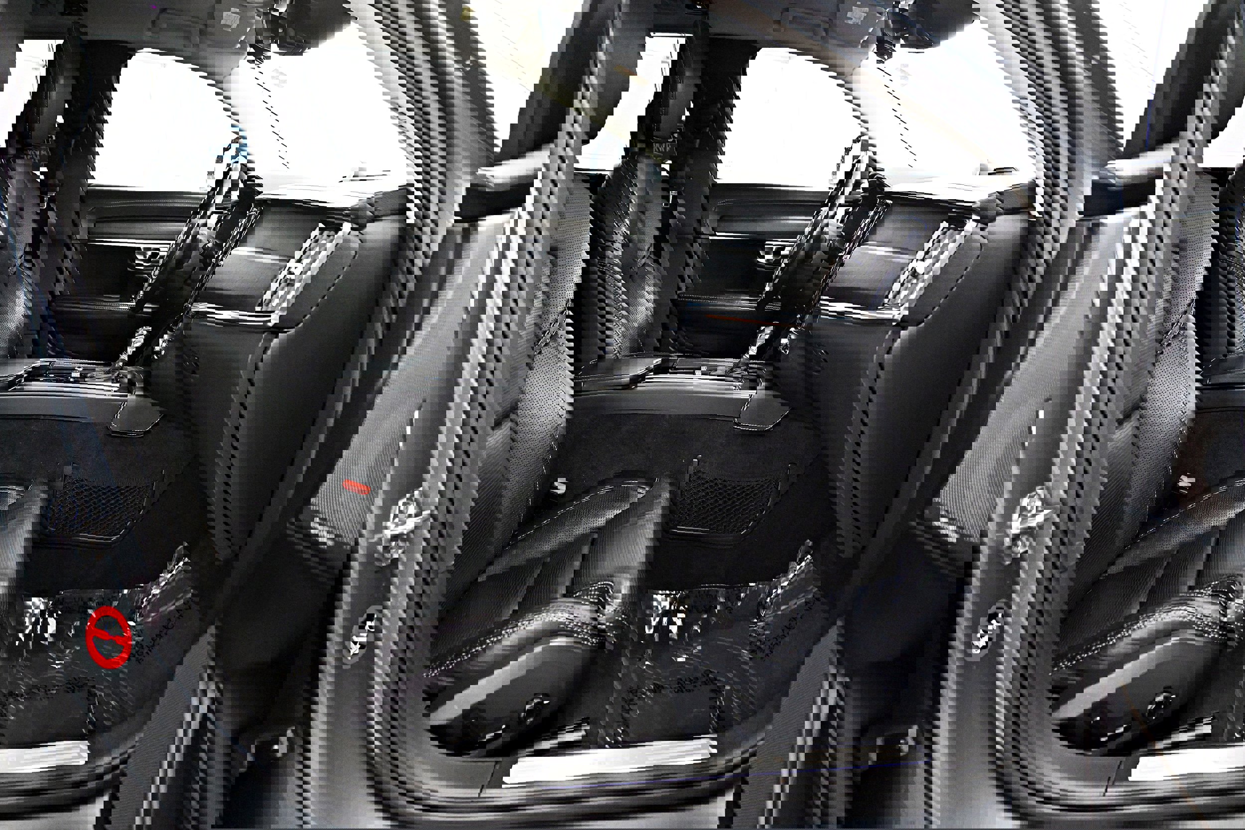 Used 2018 Volvo V90 T6 Cross Country w/ Convenience Package AWD/4WD image 26