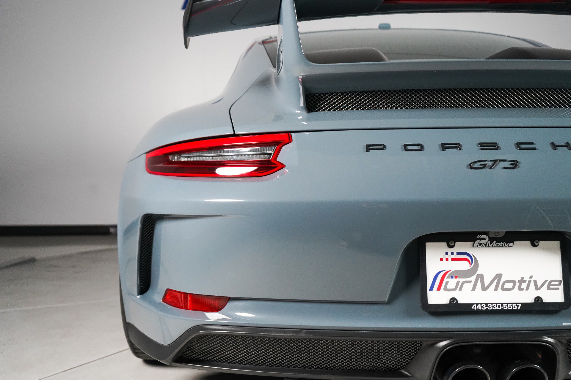 Used 2018 Porsche 911 GT3 RWD image 24