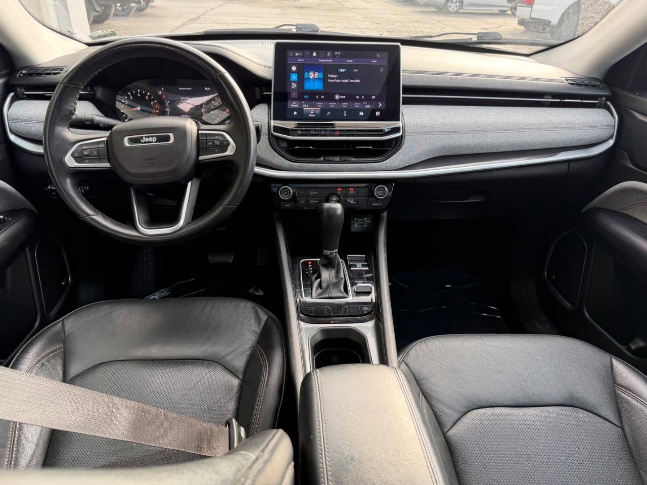 Used 2022 Jeep Compass Latitude w/ Sun and Sound Group image 12