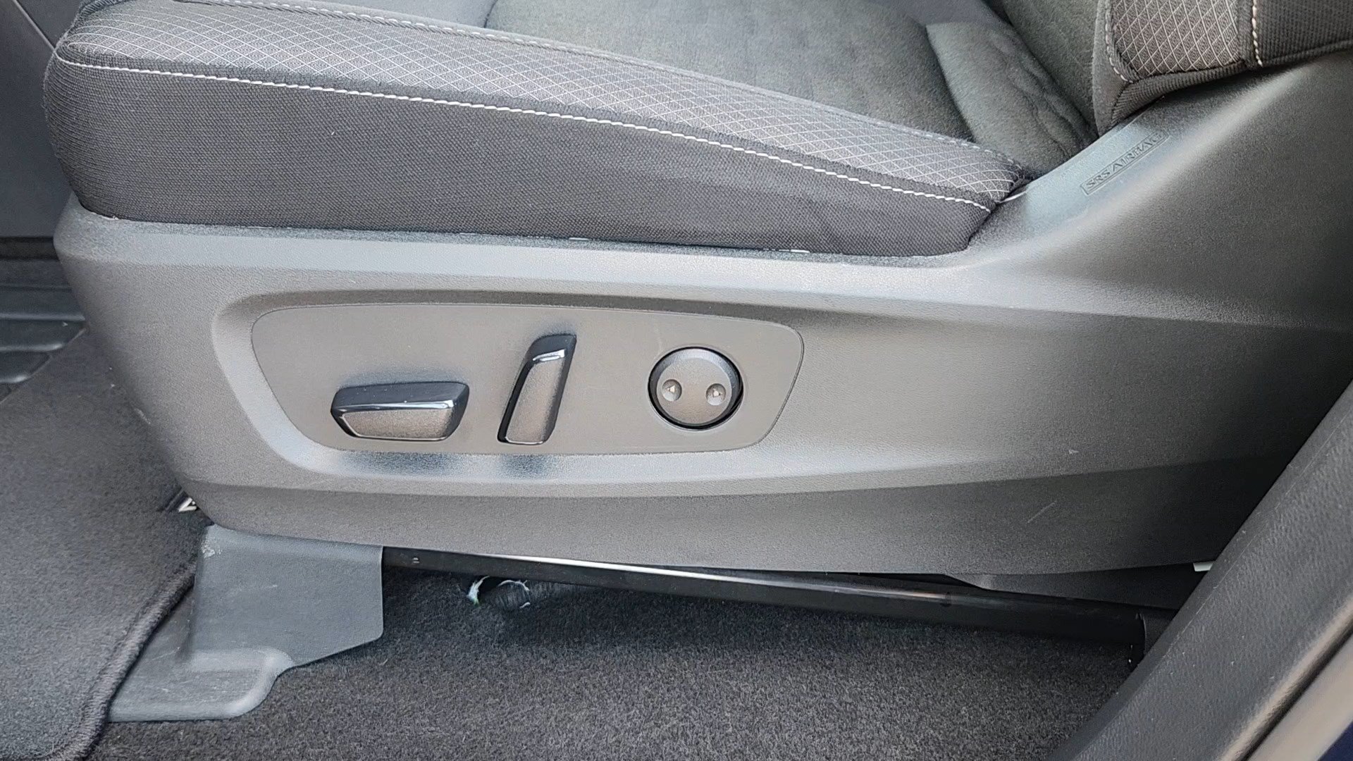 Used 2025 Nissan Pathfinder SV AWD/4WD image 9