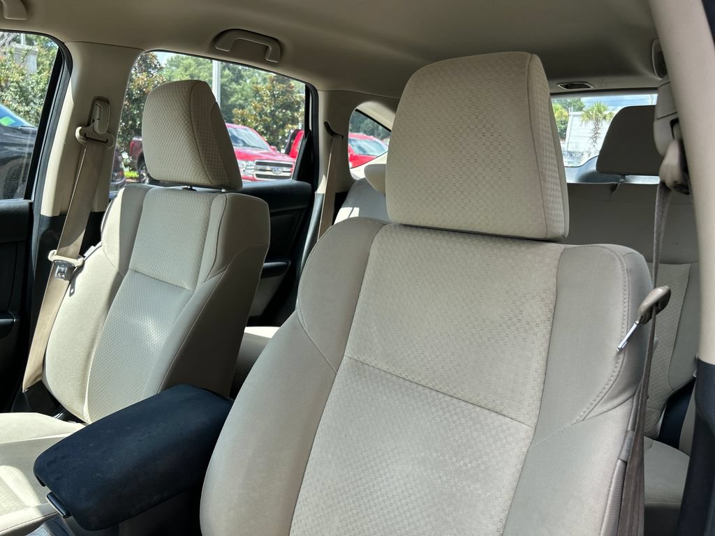 Used 2016 Honda CR-V LX image 9