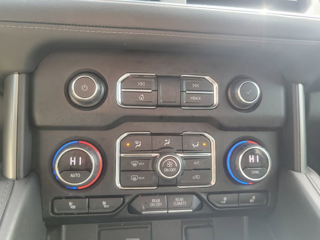 Used 2022 Chevrolet Tahoe LT w/ Luxury Package image 20