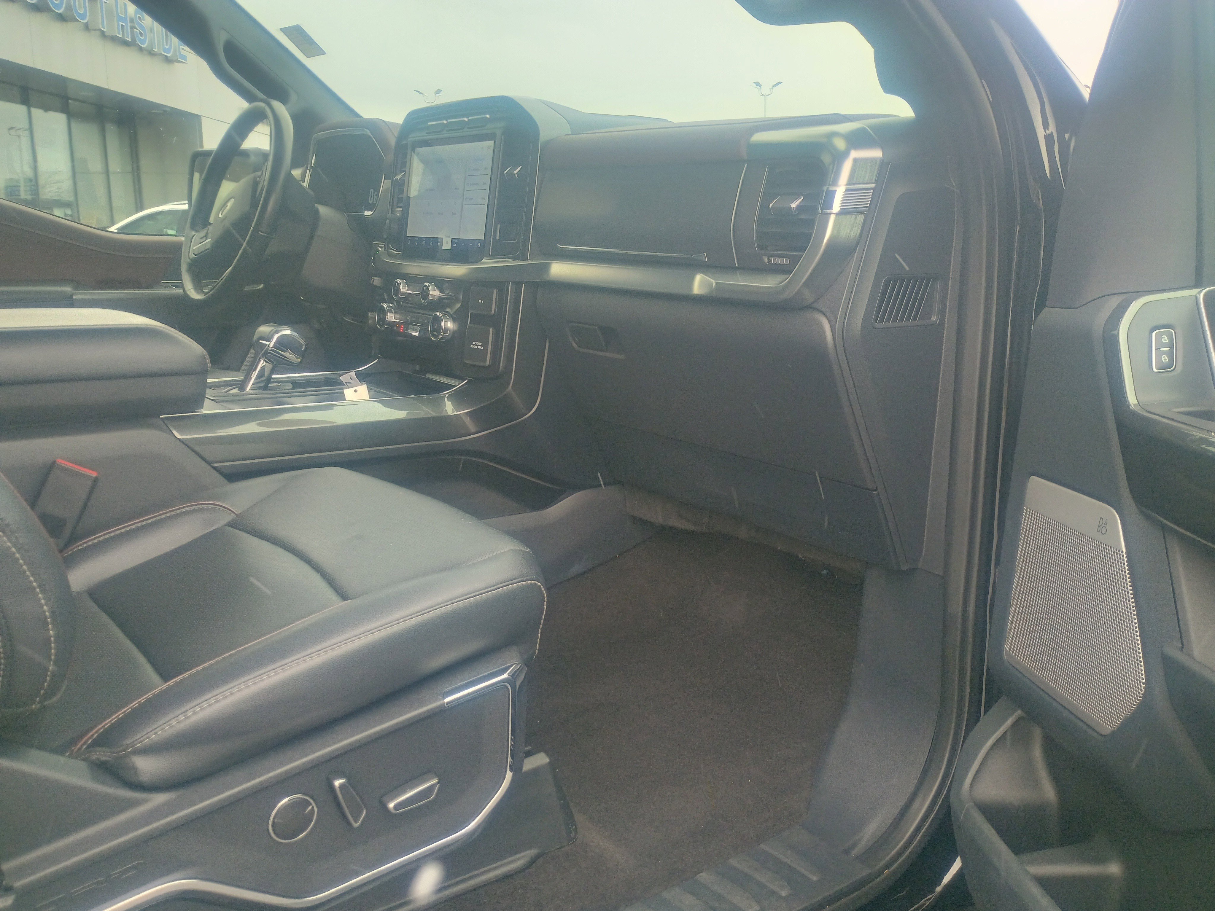 Used 2021 Ford F150 Lariat w/ Equipment Group 502A High image 17