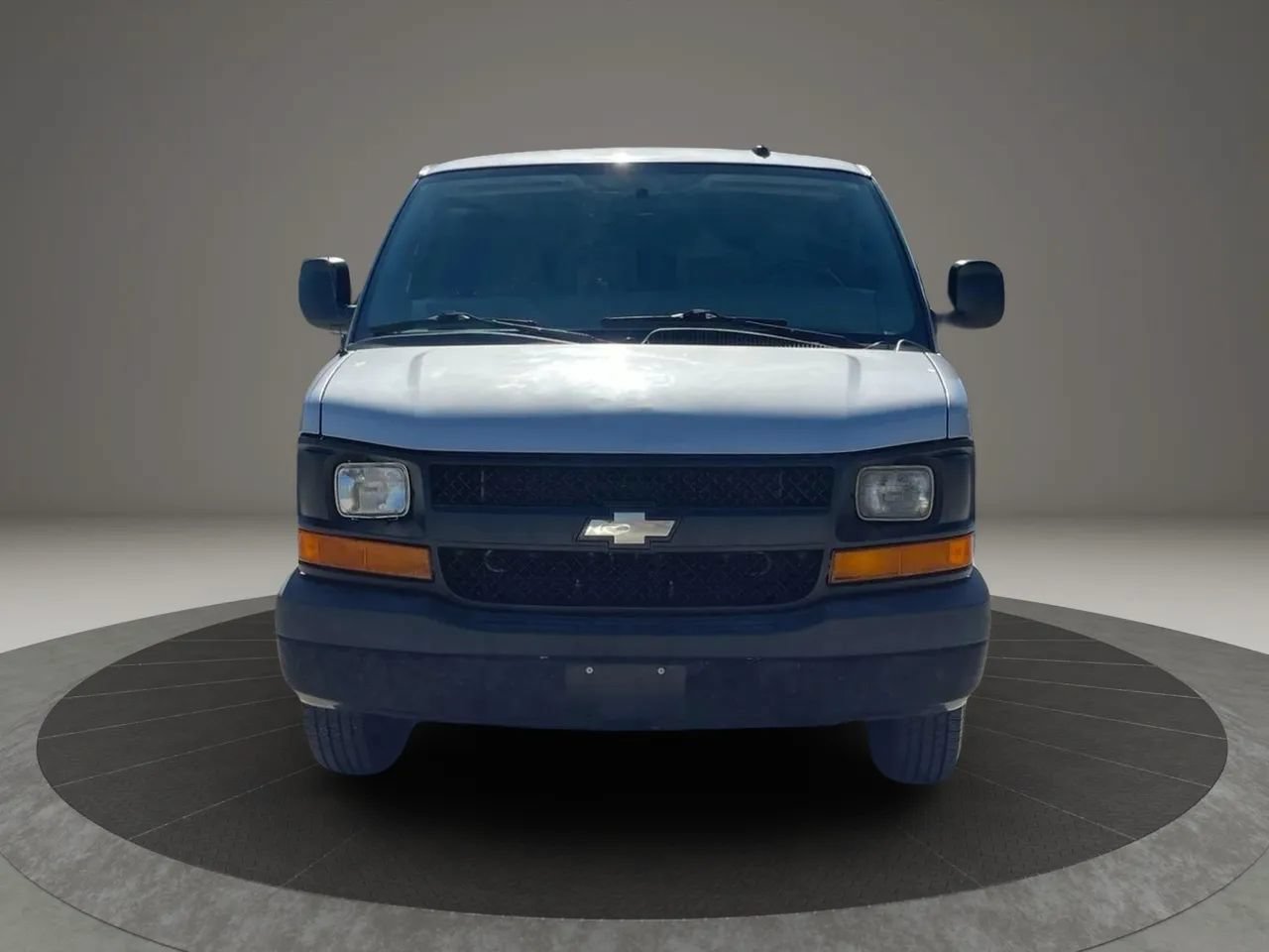 Used 2016 Chevrolet Express 2500 LS RWD image 14