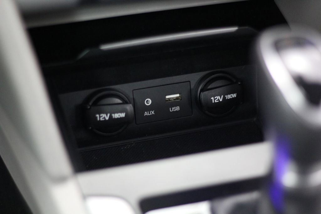 Used 2018 Hyundai Elantra SEL FWD image 36