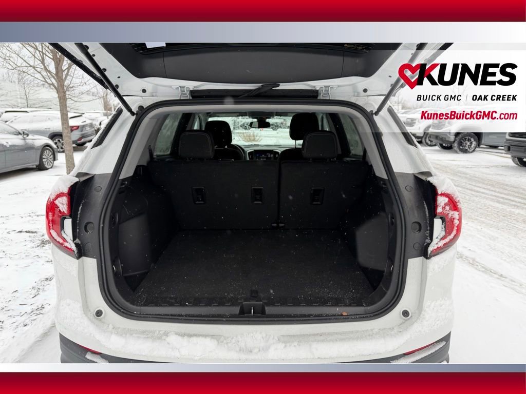 Used 2024 GMC Terrain SLE image 6