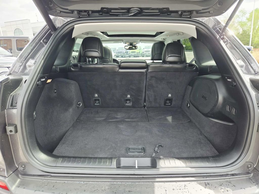 Used 2021 Jeep Cherokee Limited w/ Elite Package image 14