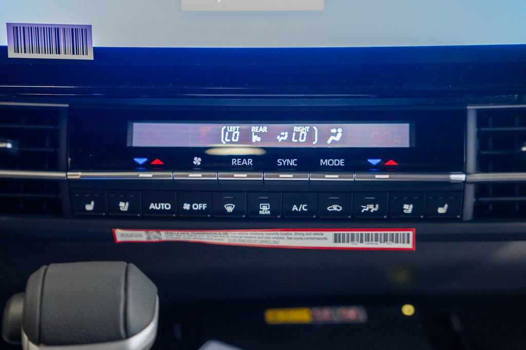 New 2026 Toyota Sienna Platinum image 24