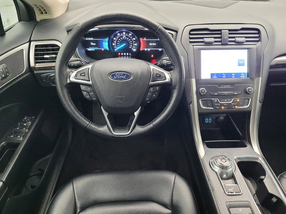 Used 2020 Ford Fusion SEL FWD image 22