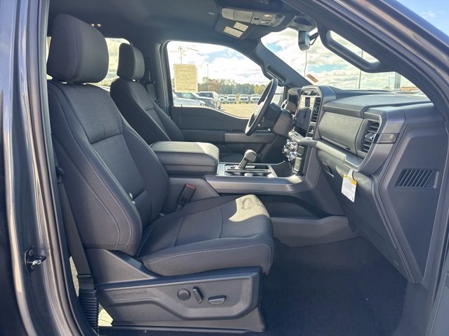 New 2025 Ford F150 XLT w/ Equipment Group 302A MID image 19