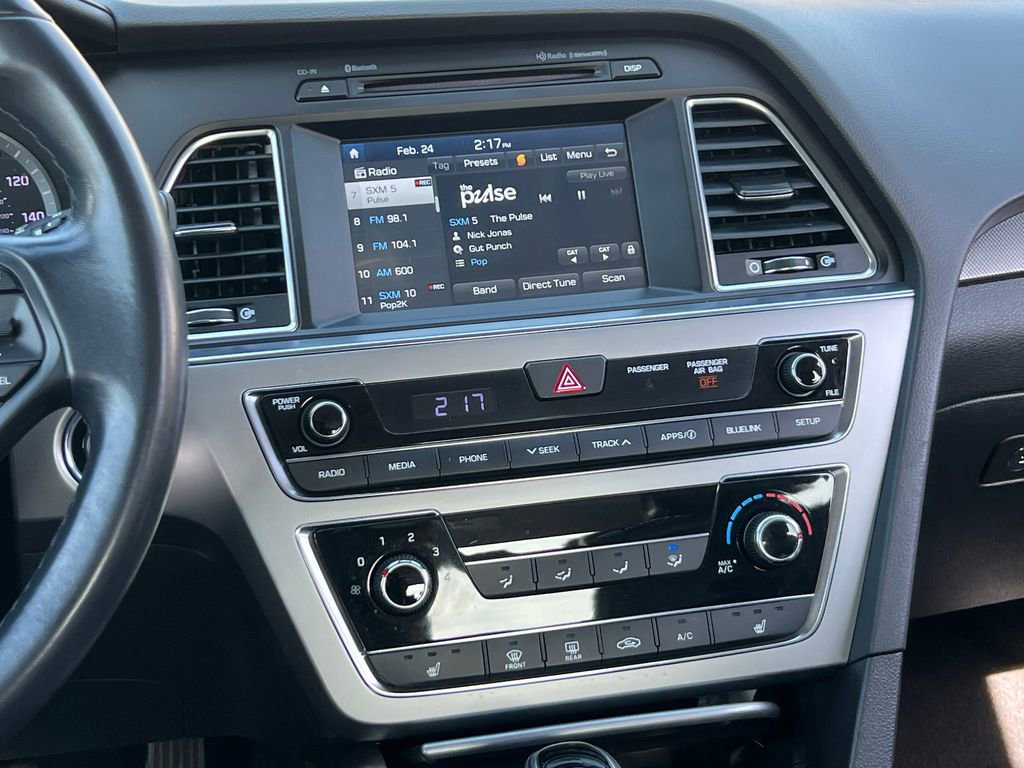 Used 2017 Hyundai Sonata Sport w/ Value Edition Package 02 image 17