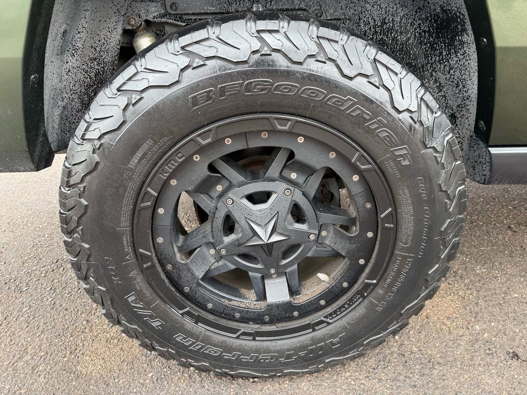 Used 2008 Jeep Commander Sport image 10