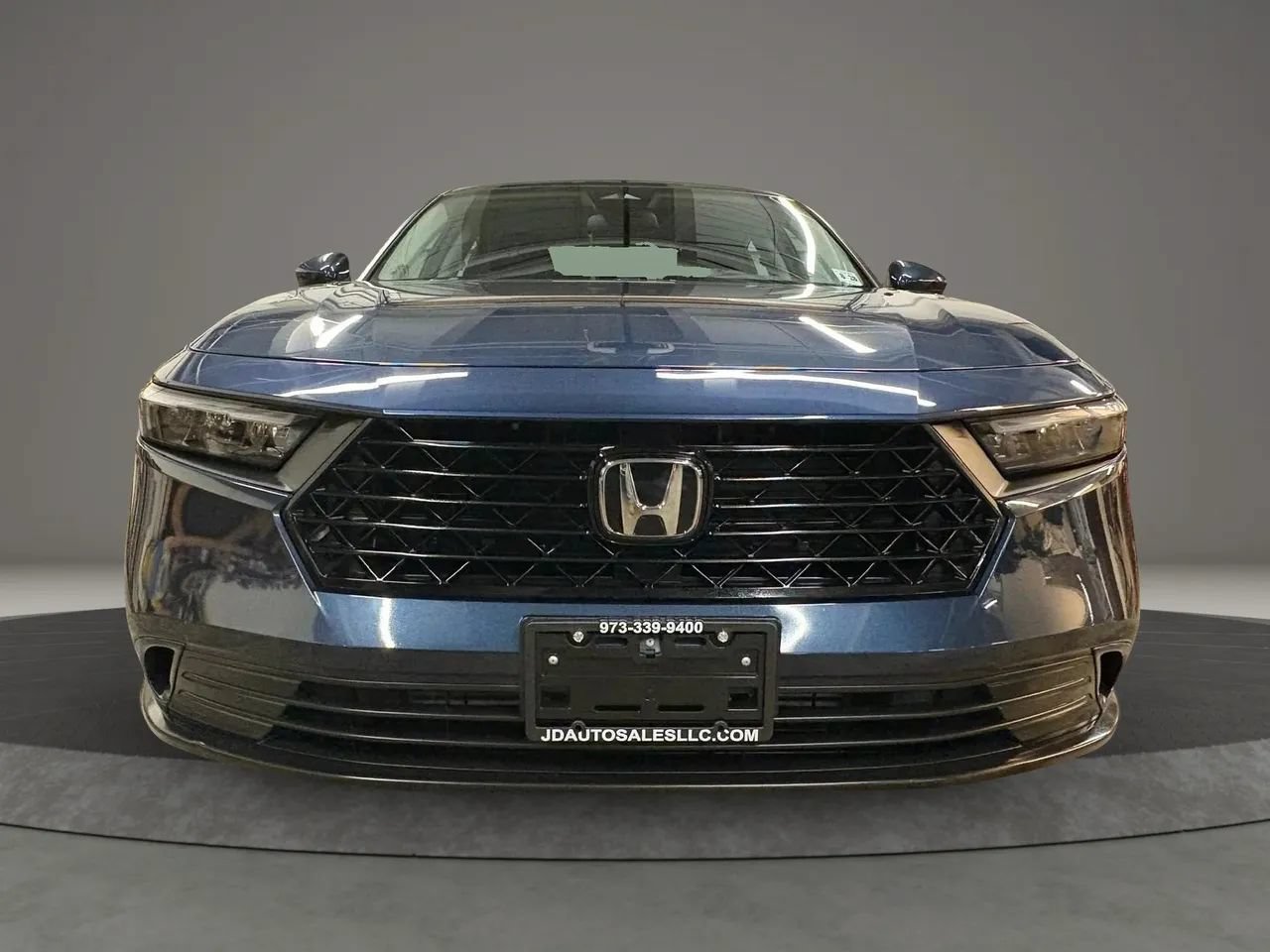 Used 2023 Honda Accord EX image 3