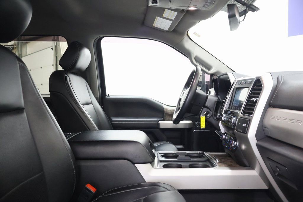 Used 2019 Ford F350 Lariat w/ Chrome Package image 21