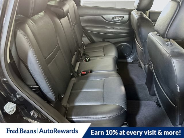 Used 2016 Nissan Rogue SL AWD/4WD image 14