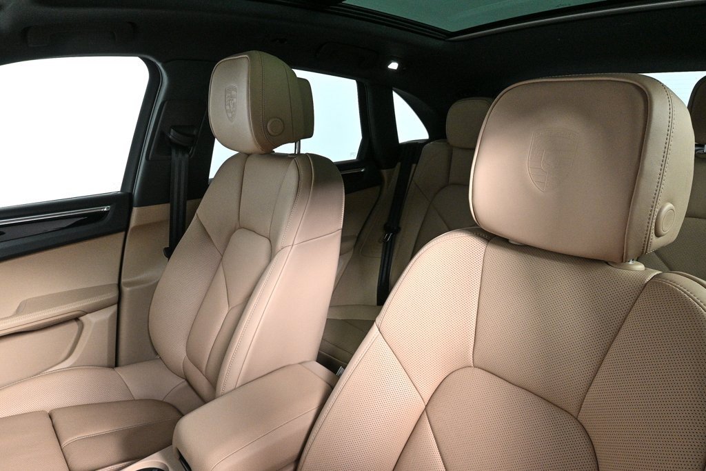 New 2026 Porsche Macan image 5