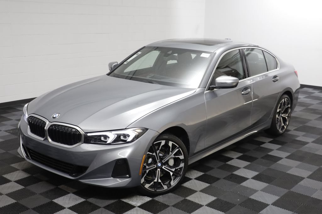 Certified 2026 BMW 330i xDrive Sedan AWD/4WD image 2
