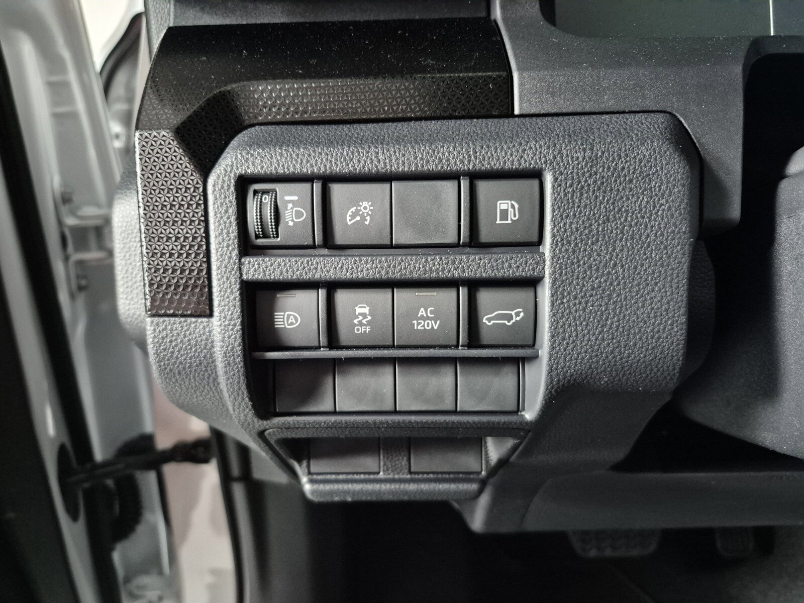 New 2026 Toyota 4Runner 4WD image 18