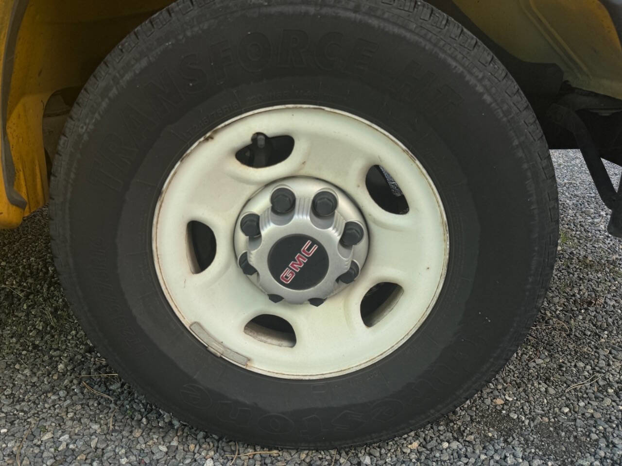 Used 2015 GMC Savana 3500 image 22