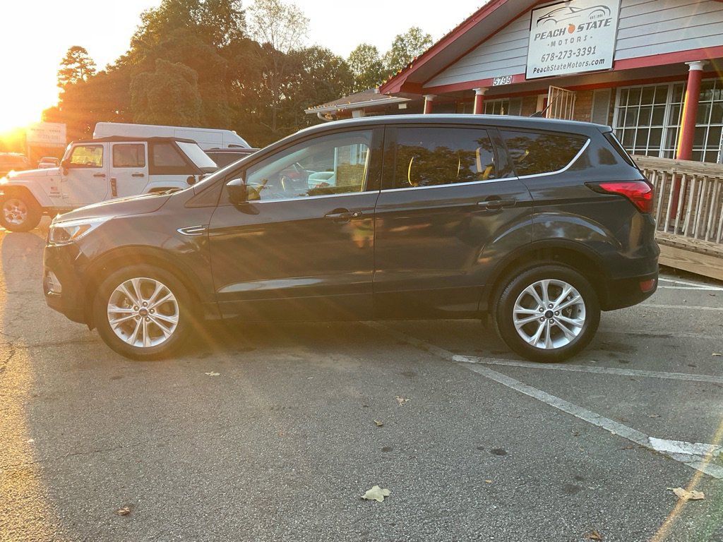 Used 2019 Ford Escape SE image 8