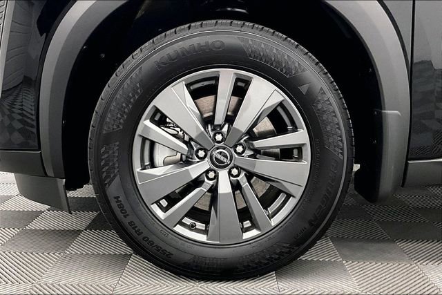 New 2026 Nissan Pathfinder SV w/ SV Premium Package AWD/4WD image 12