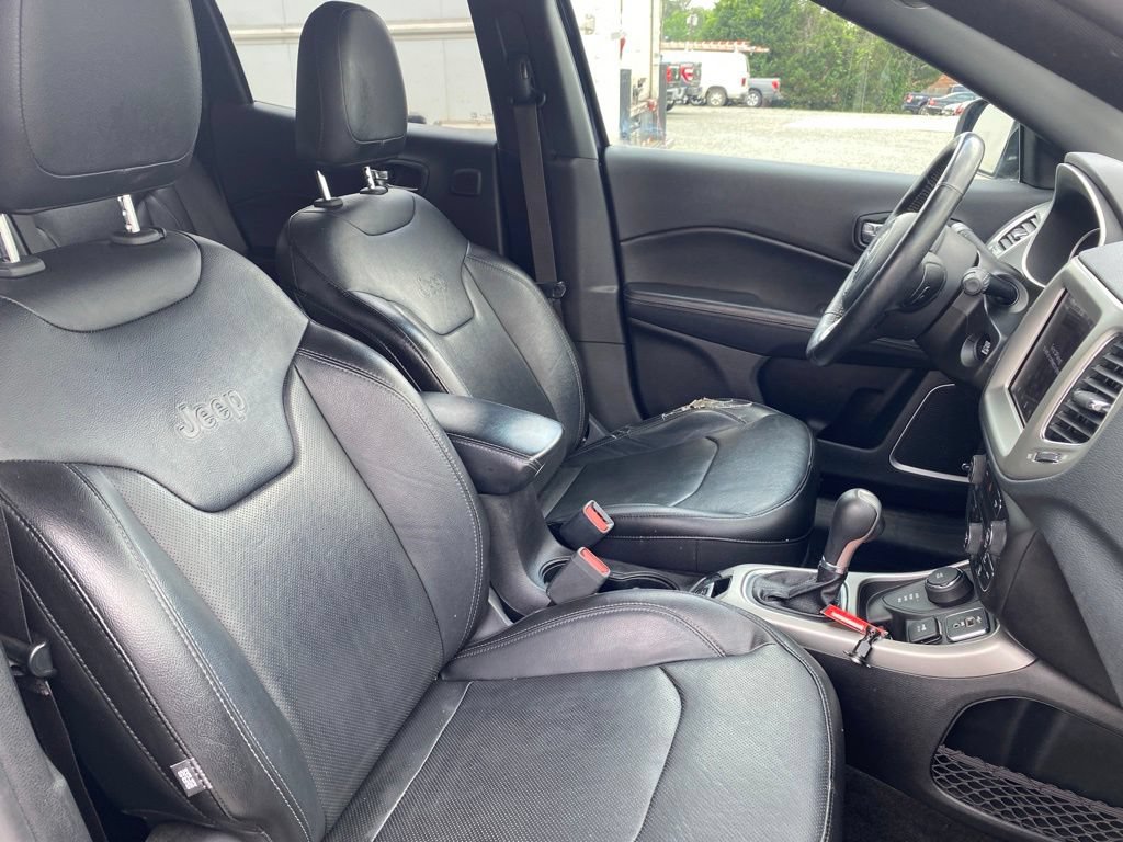 Used 2020 Jeep Compass High Altitude AWD/4WD image 23