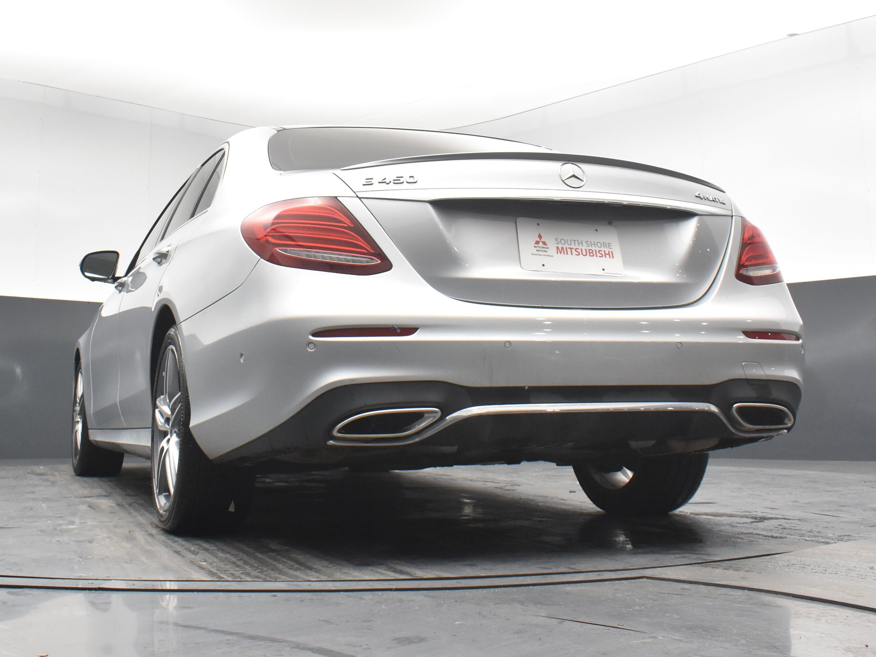 Used 2019 Mercedes-Benz E 450 4MATIC Sedan w/ Driver Assistance Package image 22