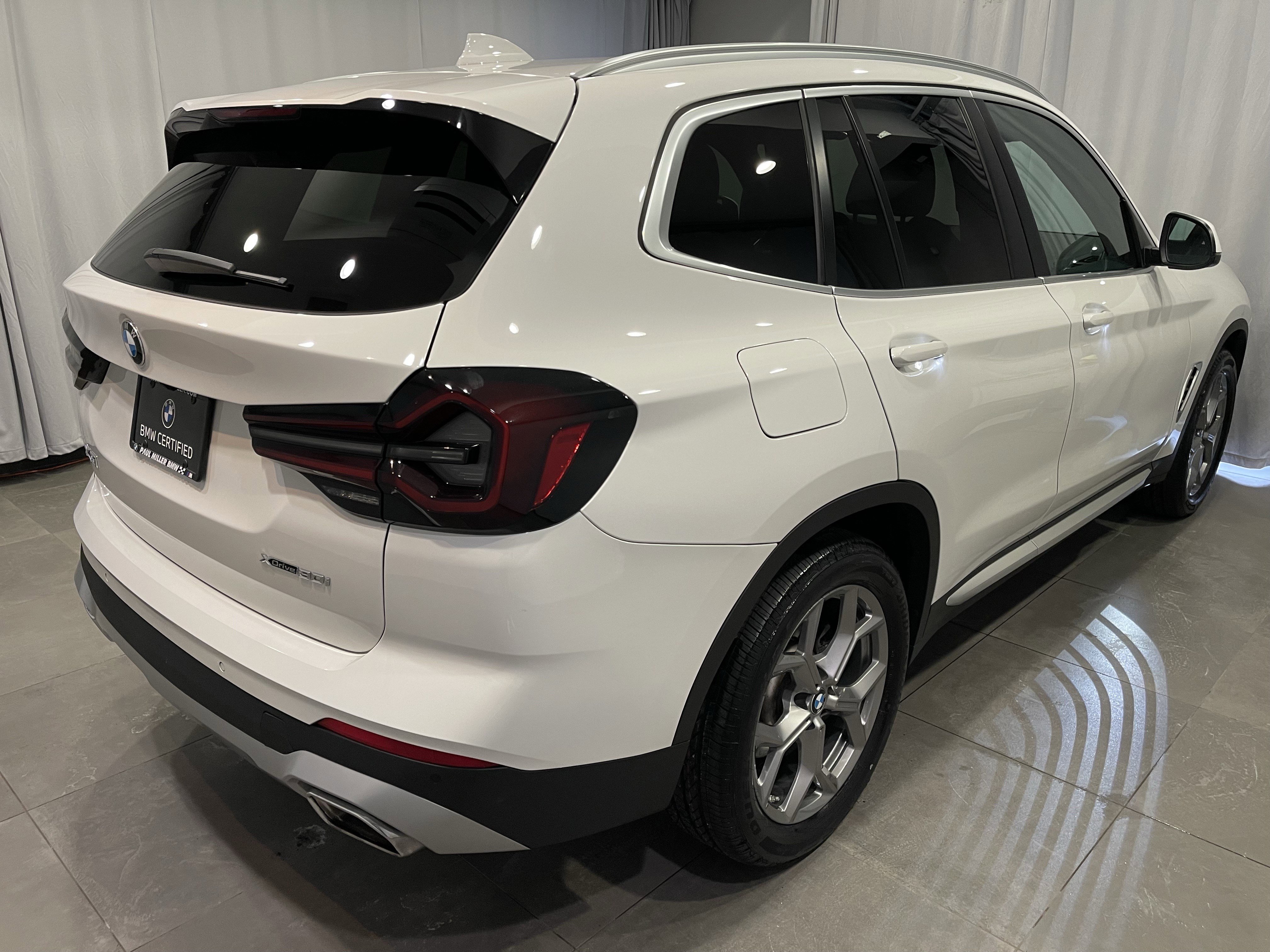 Certified 2024 BMW X3 xDrive30i w/ Premium Package image 6