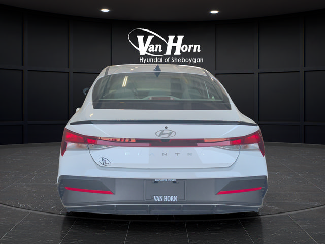Certified 2025 Hyundai Elantra Sport FWD image 6