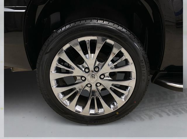 Used 2014 Cadillac Escalade Luxury image 16