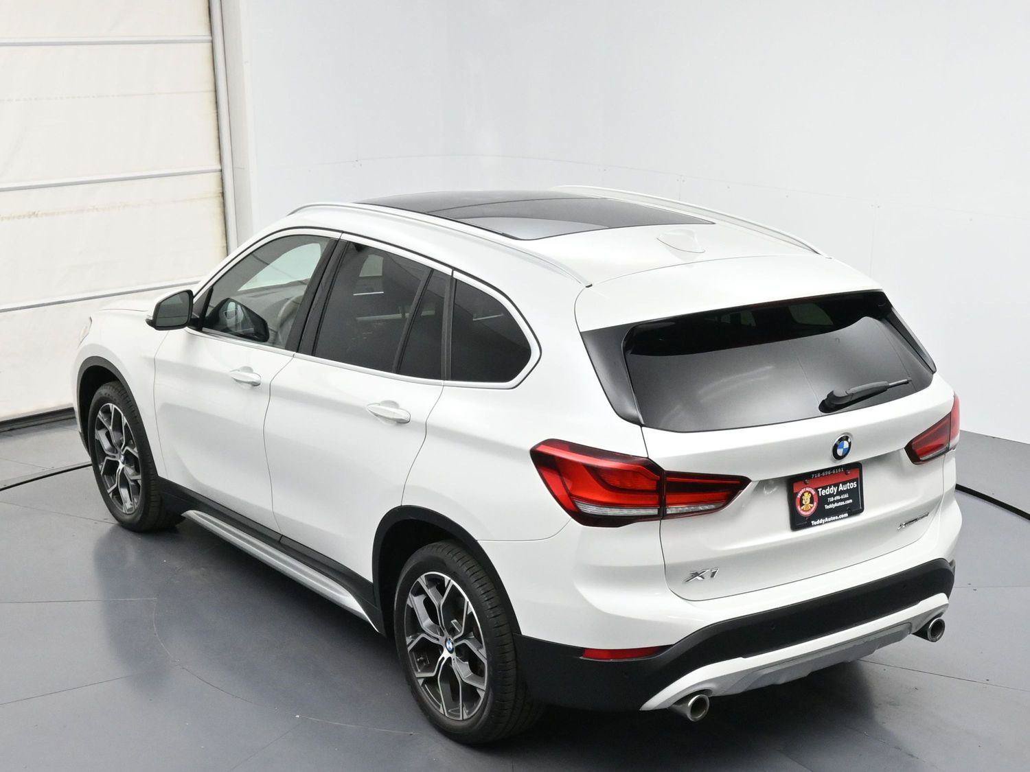 Used 2020 BMW X1 xDrive28i w/ Premium Package AWD/4WD image 34
