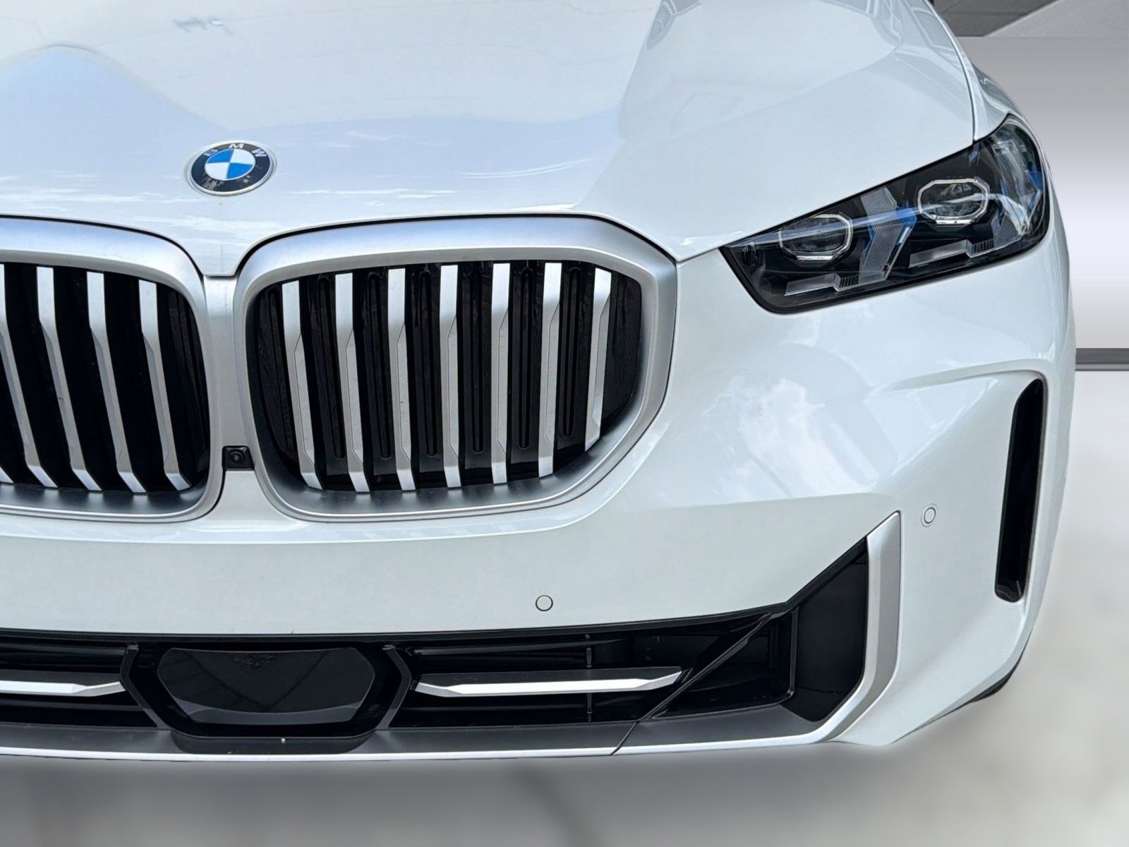 Used 2026 BMW X5 xDrive40i image 11