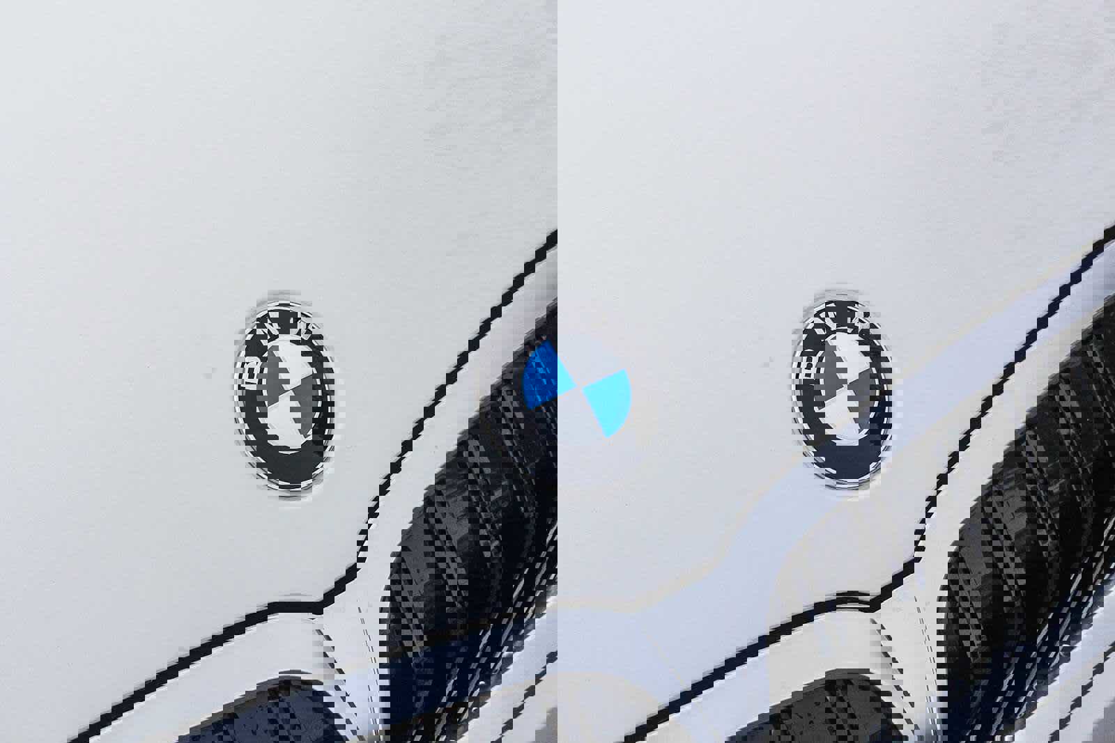 Used 2025 BMW 330i Sedan w/ Convenience Package image 11