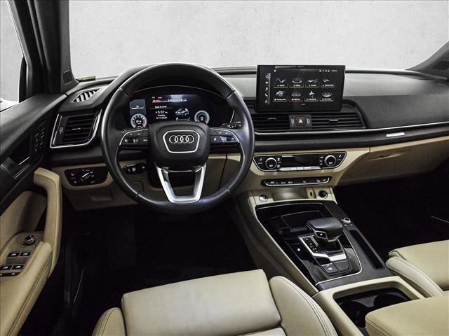 Used 2023 Audi Q5 2.0T Premium Plus w/ Premium Plus Package AWD/4WD image 19